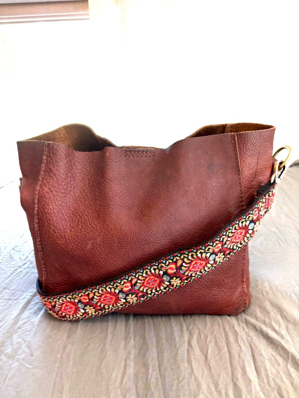Portland Leather Goods Butterfly Bucket Bag in Nutmeg.